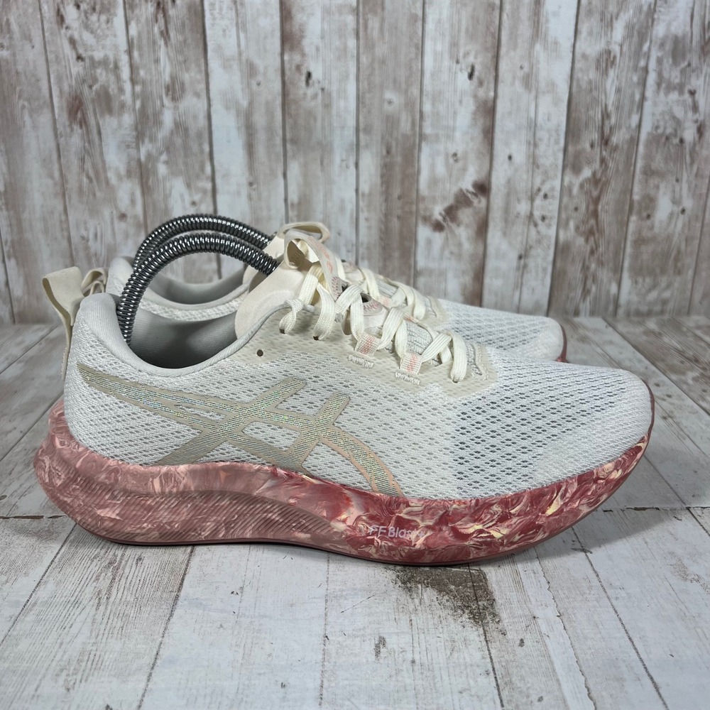 ASICS Novablast 3 Womens Running Shoes Cream Pink Marble 1012B675 Size 9.5